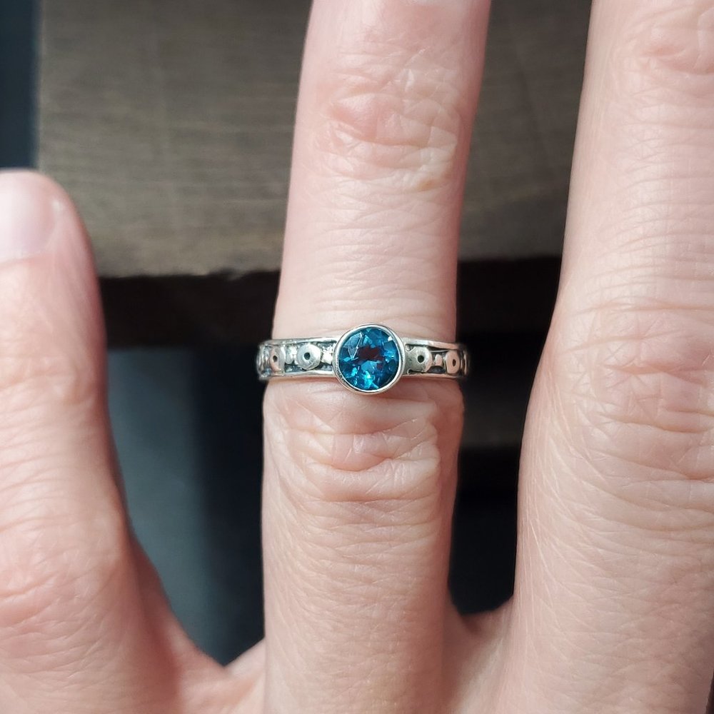 Size 5.75 Sterling Silver Blue Cubic Zirconia Fancy Scrolled Ring